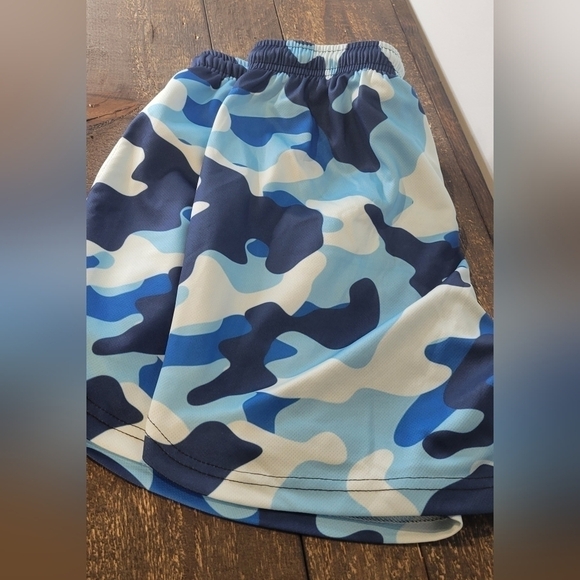 Mens workout shorts - Picture 4 of 5